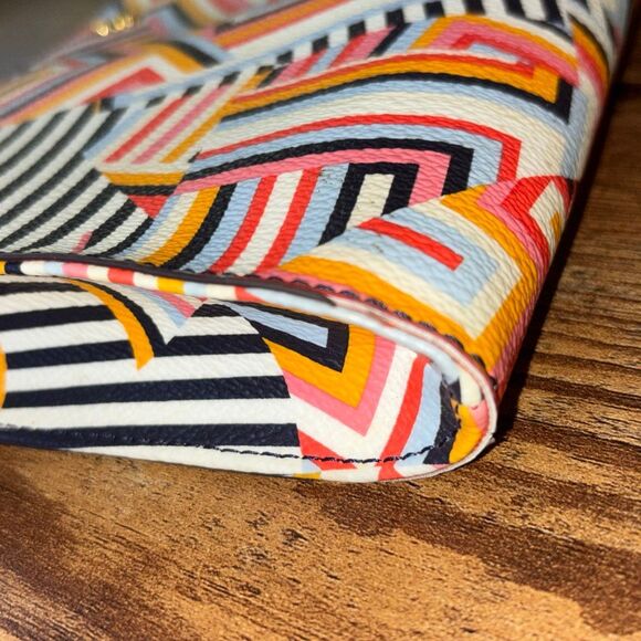 Tory Burch Kerrington geometric T leather crossbody purse bag - Picture 10 of 11